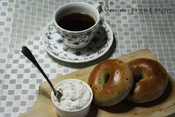 http://www.10000recipe.com/recipe/3618321 고소한 크랜베리베이글 만드는법