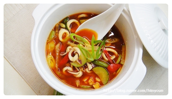 칼칼한 오징어 애호박 찌개