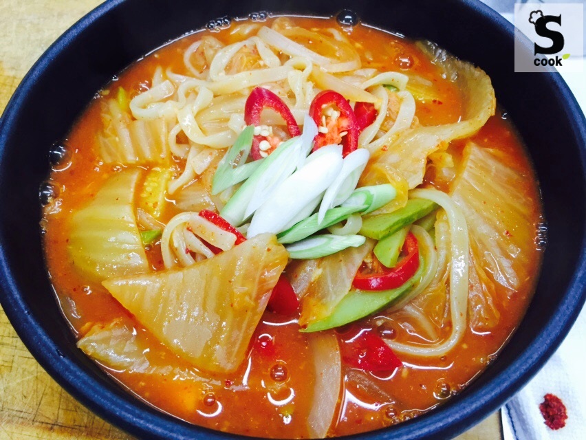 칼칼한 칼국수