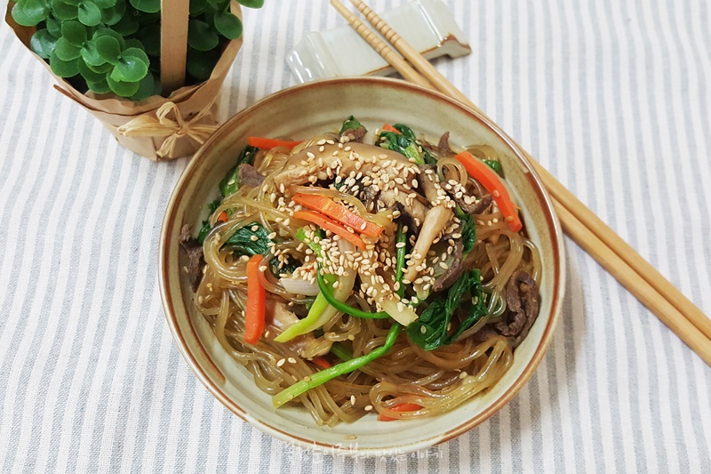 http://www.10000recipe.com/recipe/6839374 잡채 황금레시피,잡채 만드는 방법,잡채만들기
