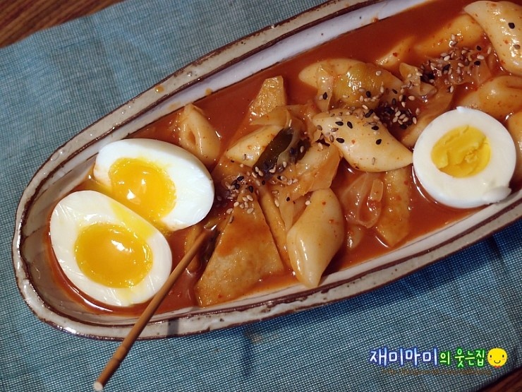 학교앞 떡볶이:시작은 국물떡볶이 마지막엔 포장마차 떡볶이