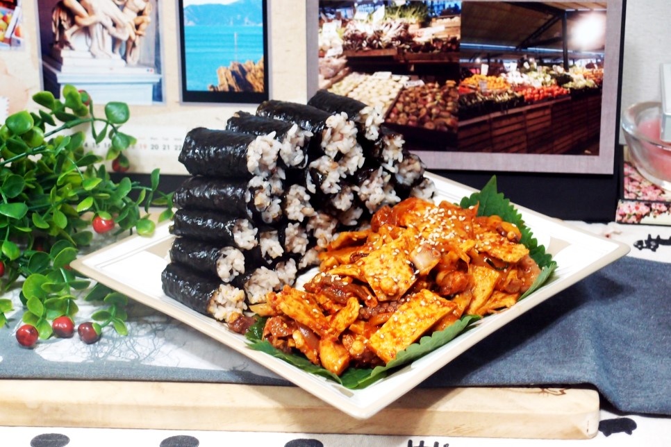 #집밥백선생 충무김밥만들기 #무말랭이보다 간단한 단무지를 이용한 어묵무무침으로 만드는 충무김밥