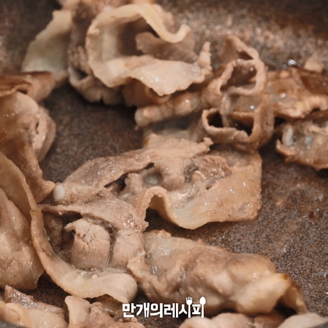 대패삼겹살을 더욱 맛있게♥대패숙주우동볶음