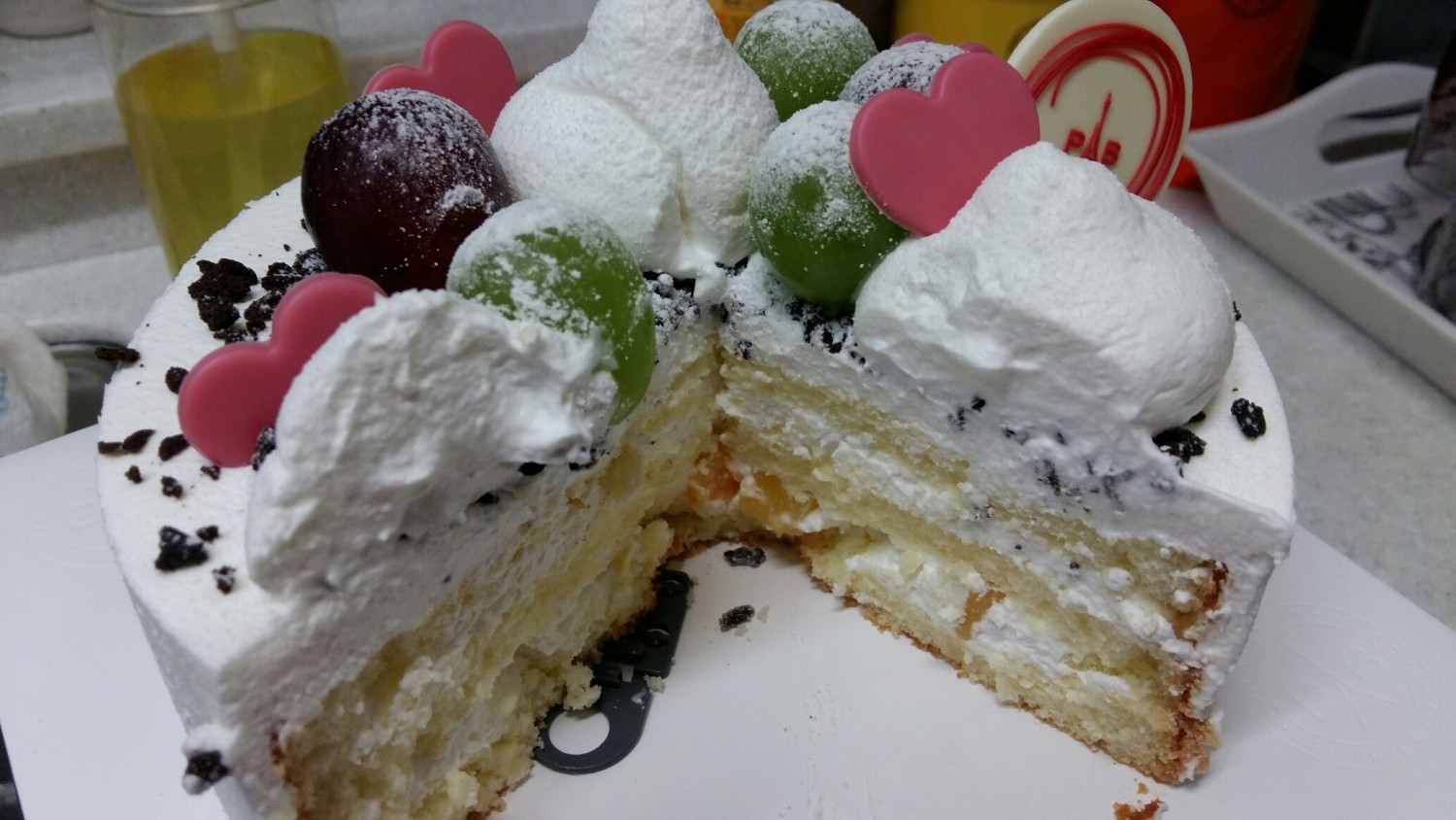 오늘은 일요일 주말은 왜캐 시간이빨리 가는지...아침일찍 일어나 코코귀병때매 이마트#몰리스펫샵#동물병원가서 치료받고 코코미용 맡기고... 